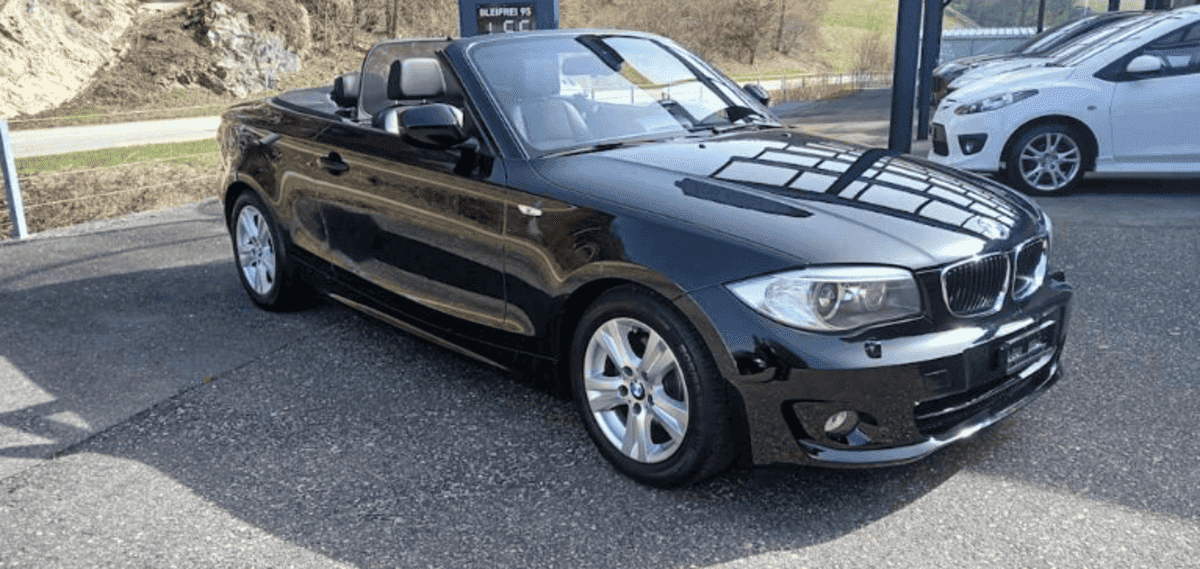 Kabriolettide kaskokindlustuse võrdlus - must BMW 118